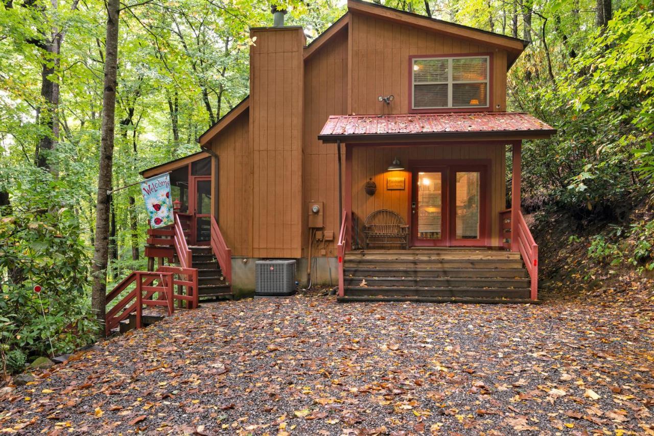 Fernbrook Treehouse Villa Maggie Valley Exterior photo